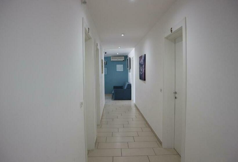 Хостел Torquemada Beach Club