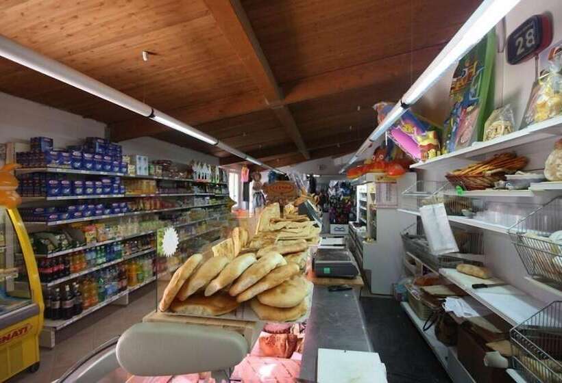 فندق Camping Village Il Sole