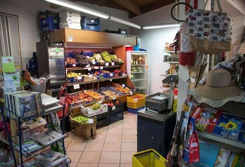 فندق Camping Village Il Sole