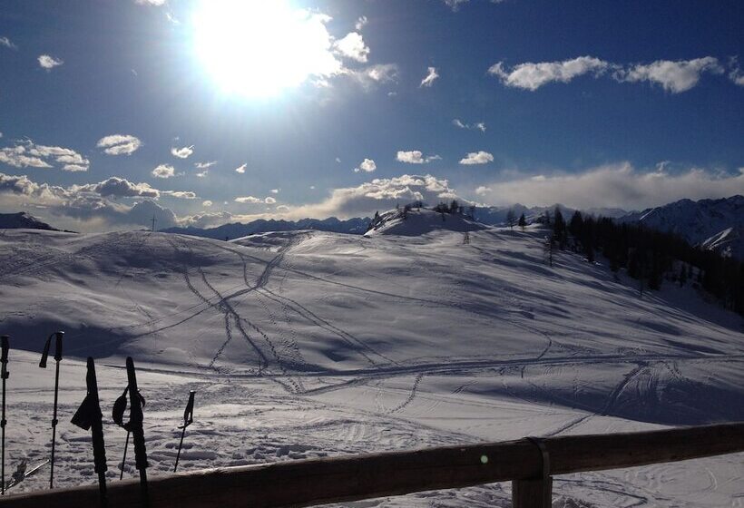 فندق Comano Cattoni Holiday