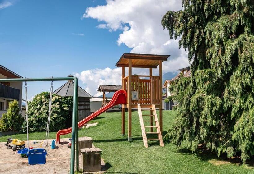 בית מלון כפרי Langhof