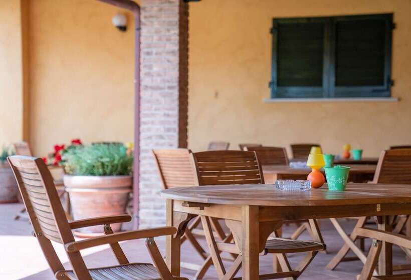 هتل روستایی Borgo Bernabei