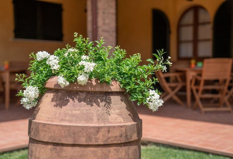 هتل روستایی Borgo Bernabei