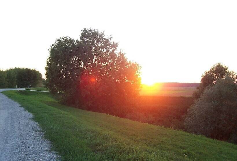 فندق ريفى Agriturismo La Rovere