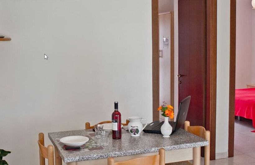 Отель Villaggio Camping Costa Verde