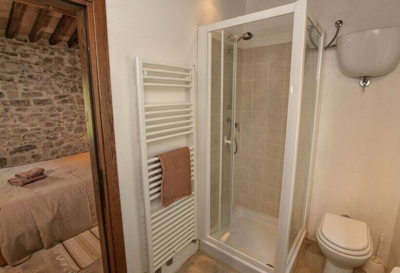 Luxury Cottage In Lisciano Niccone Umbria With Swimming Pool