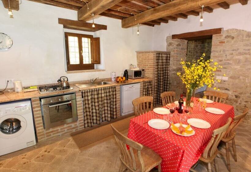 Luxury Cottage In Lisciano Niccone Umbria With Swimming Pool