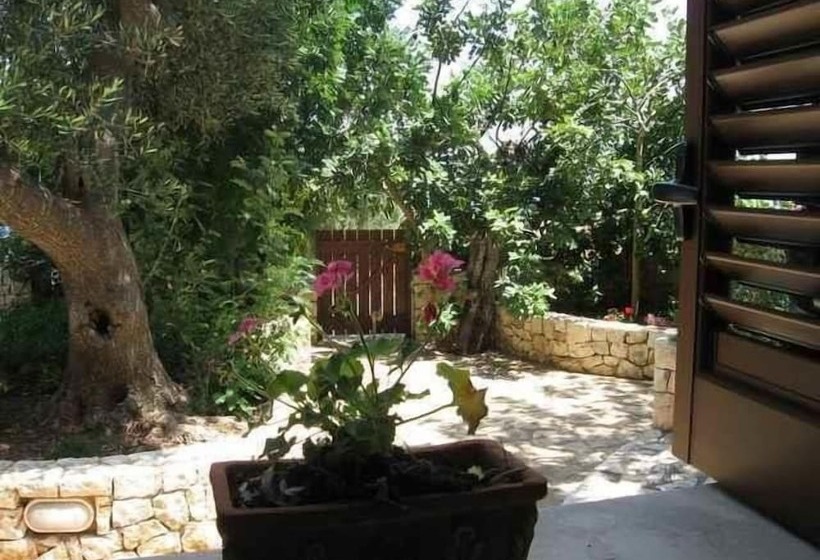 Mirto Sotto   Casa In Pietra Sul Mare