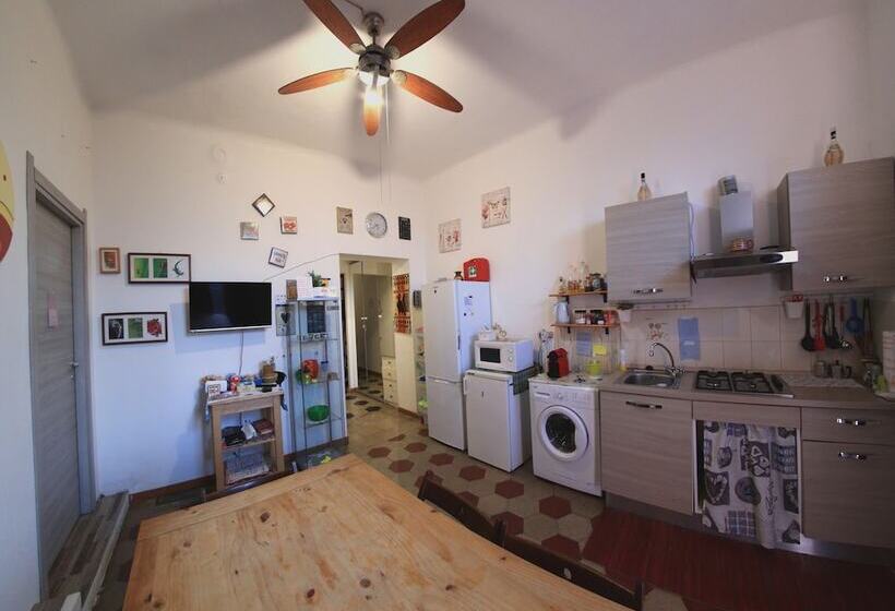 بنسيون A46 Foresteria Lombarda