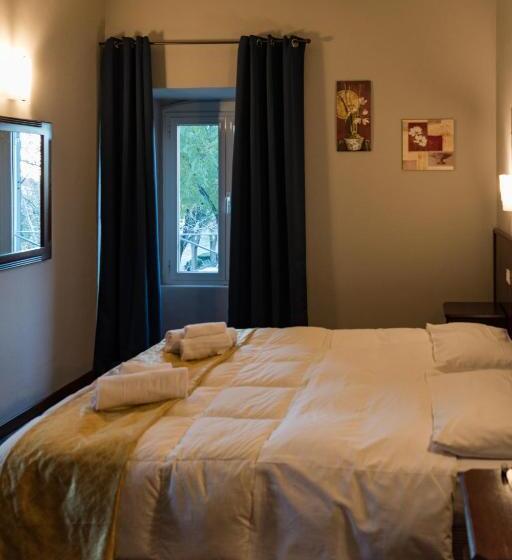 بنسيون Antica Terrazza Frascati