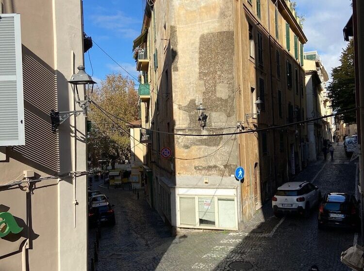 بنسيون Antica Terrazza Frascati