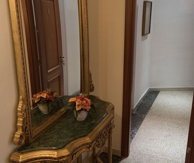 بنسيون Antica Terrazza Frascati