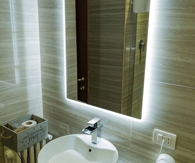 بنسيون Antica Terrazza Frascati