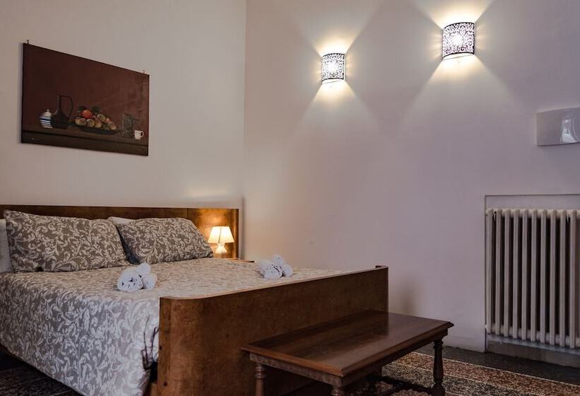 بنسيون Antica Terrazza Frascati