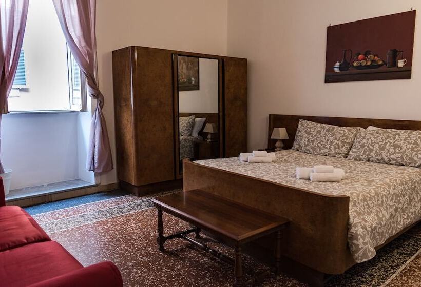 بنسيون Antica Terrazza Frascati