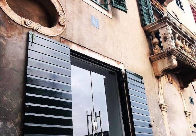 פנסיון Apartments And Rooms Ille