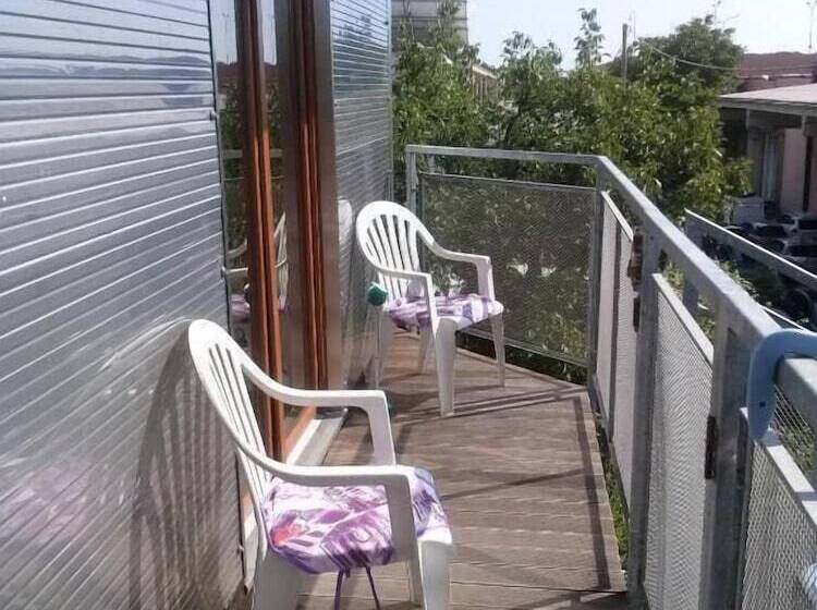 פנסיון Bgy Airport Guesthouse