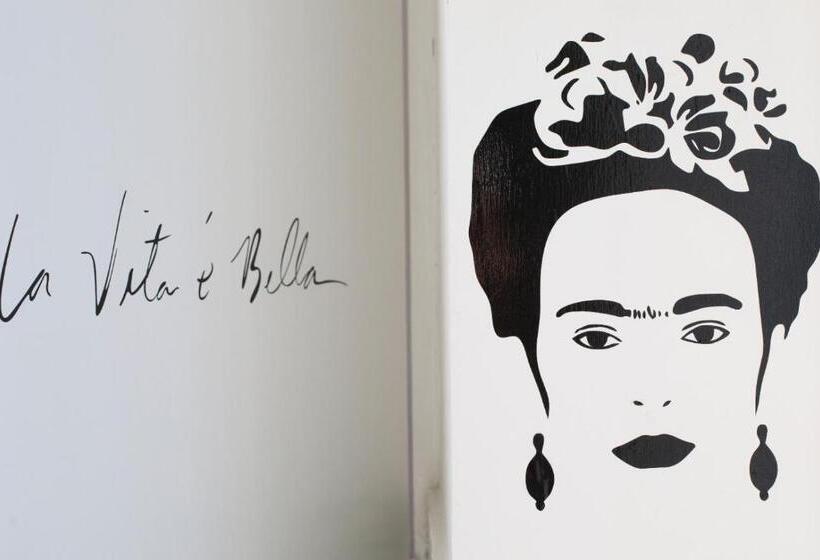 פנסיון Caluga House