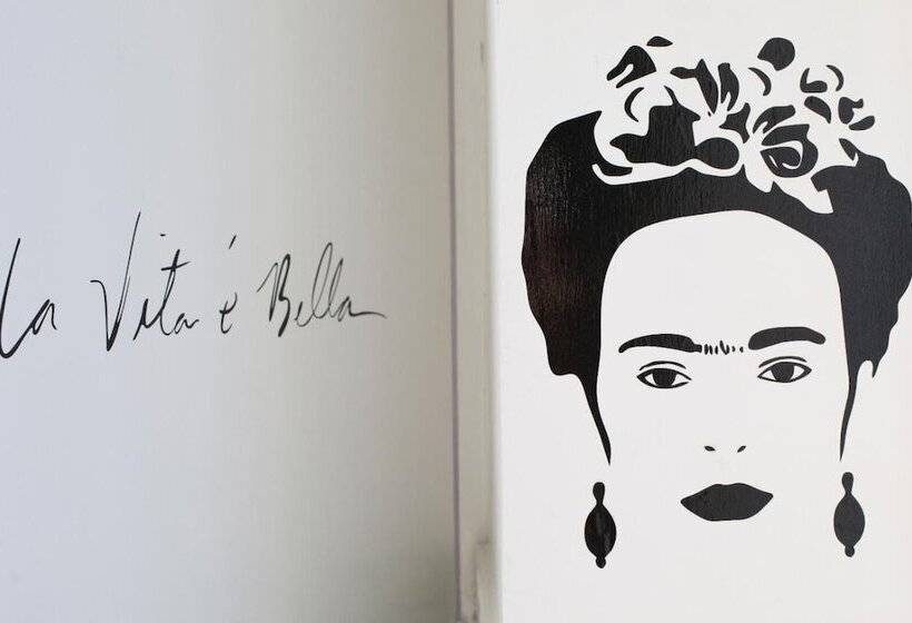 פנסיון Caluga House