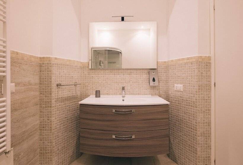 بنسيون La Promenade Rooms & Suites