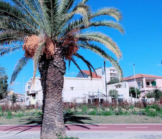 بنسيون La Promenade Rooms & Suites