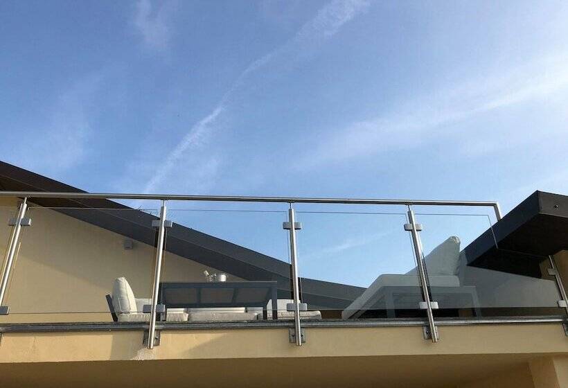 Пансион Maison Petit Perlage B&b And Champagne