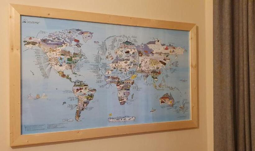 פנסיון Snowake House