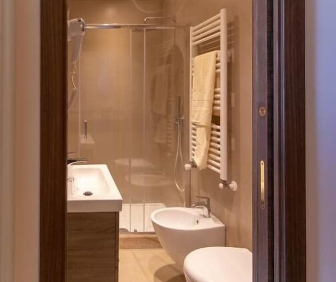 بنسيون Teatro Sullo Stretto