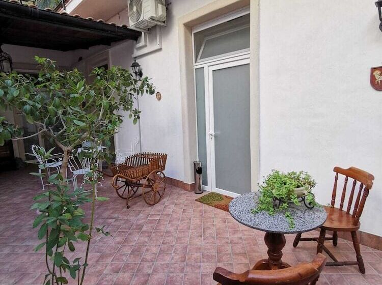 مبيت وإفطار A Casa Di Amedeo