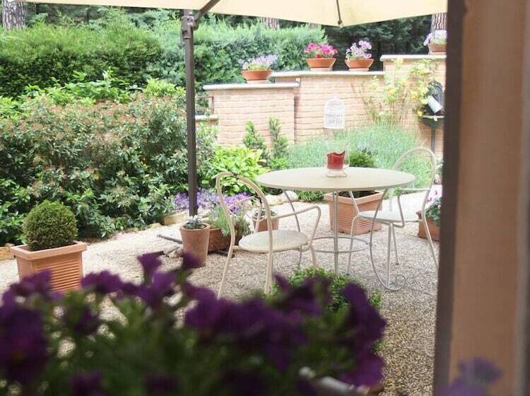 تختخواب و صبحانه A Casa Mia Soloindue