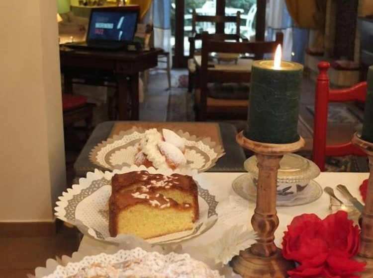 تختخواب و صبحانه A Casa Mia Soloindue