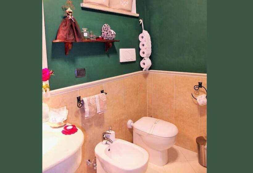 تختخواب و صبحانه A Casa Mia Soloindue