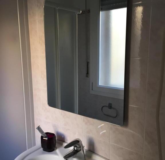 ベッドアンドブレックファースト A Due Passi Dal Lumière