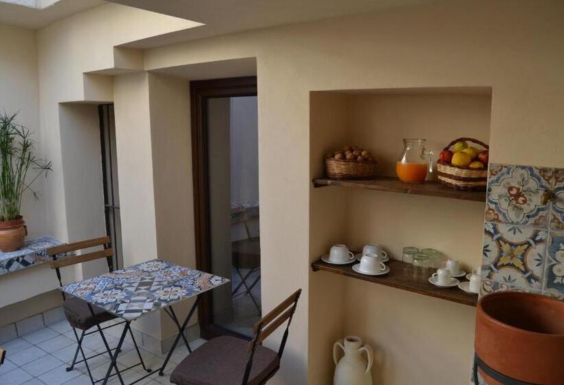 住宿加早餐  Agorà Panoramic Rooms