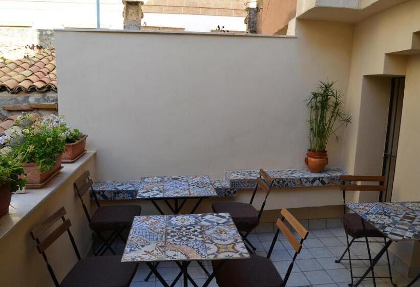 住宿加早餐  Agorà Panoramic Rooms