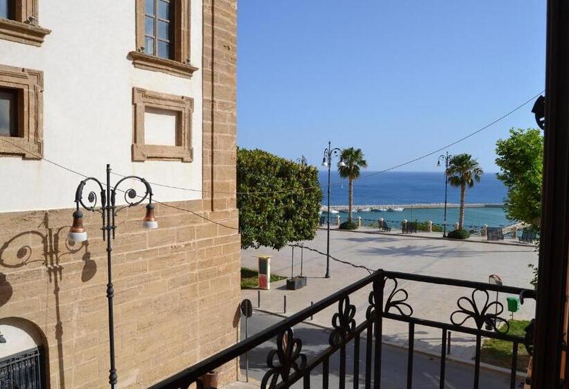 تختخواب و صبحانه Agorà Panoramic Rooms