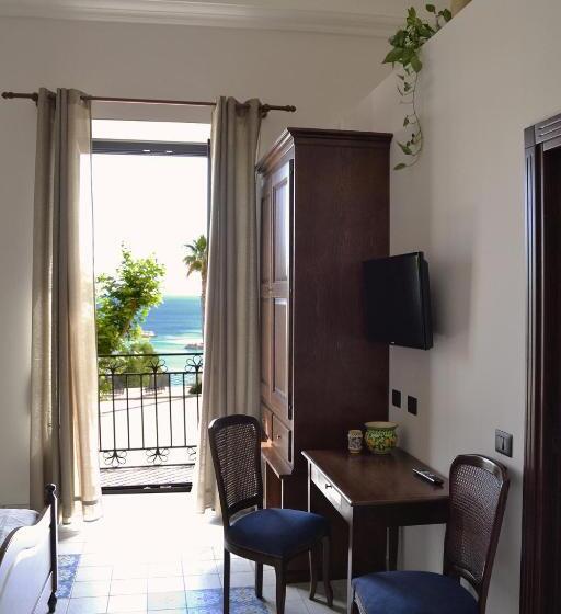 تختخواب و صبحانه Agorà Panoramic Rooms