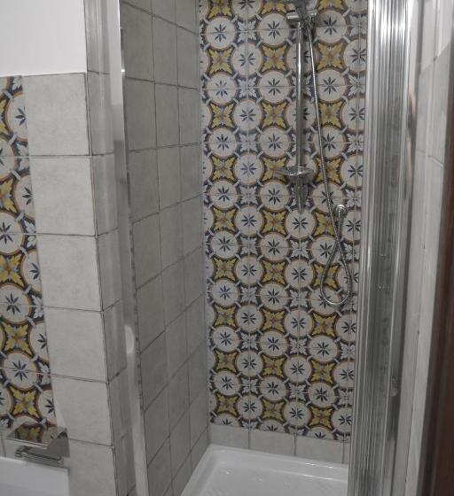 تختخواب و صبحانه Agorà Panoramic Rooms