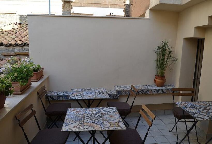 住宿加早餐  Agorà Panoramic Rooms