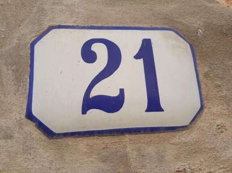 ベッドアンドブレックファースト Alcavour21