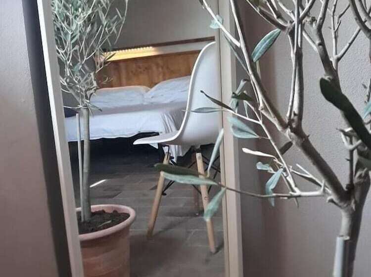 ベッドアンドブレックファースト Alcavour21