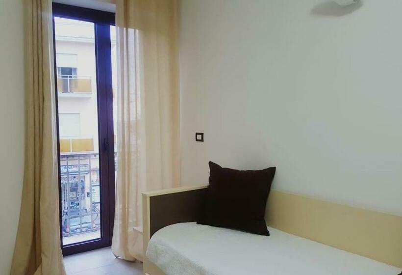 住宿加早餐  Brezza Marina