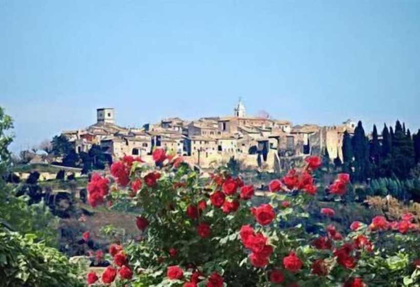 민박 Casale San Pietro
