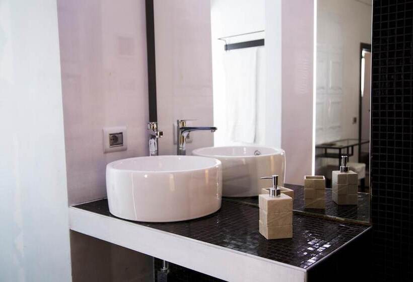 צימר Community Rooms & Wine