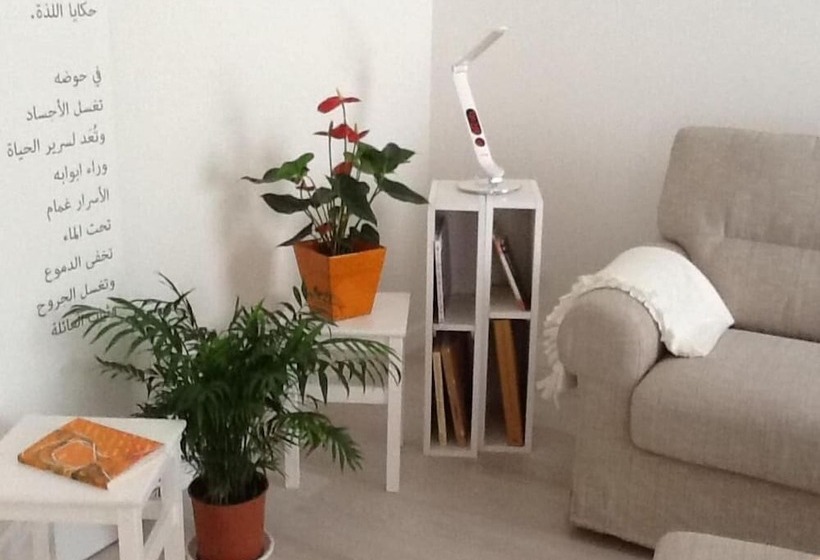 مبيت وإفطار Community Rooms & Wine