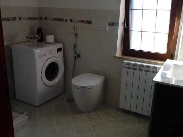 住宿加早餐  Da Nonna Laura Al Circeo