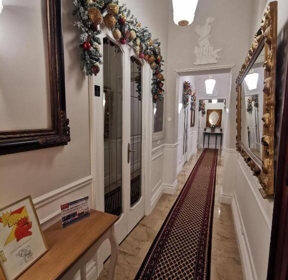 تختخواب و صبحانه Il Galleone