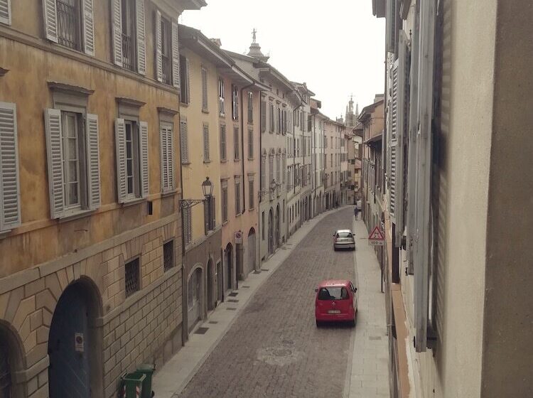 تختخواب و صبحانه Il Rifugio Di Elizabeth