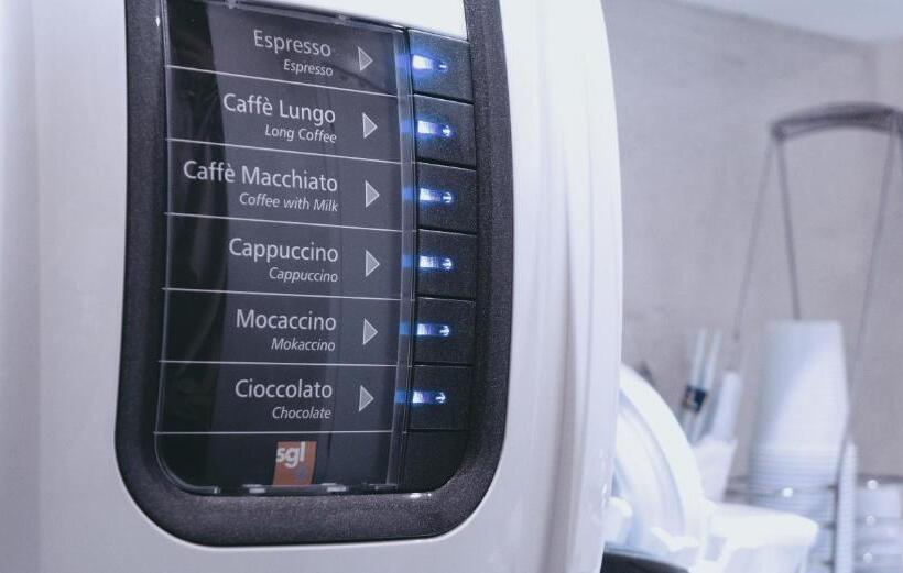 Bed and Breakfast L Antenna