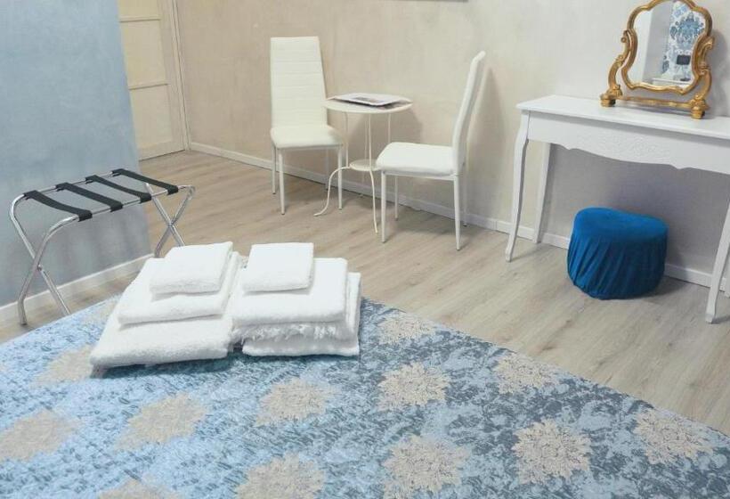 Bed and Breakfast L Antenna